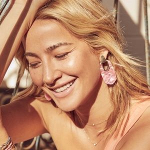 NWT Kendra Scott Kailyn Gold Large Statement Earrings